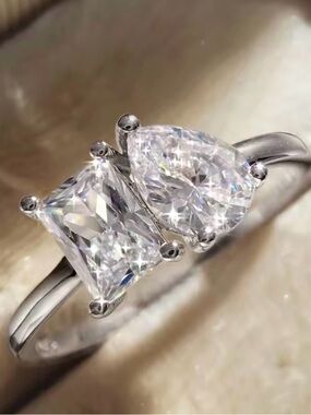 NEW Toi et Moi Ring 925 Sterling Silver Classic CZ